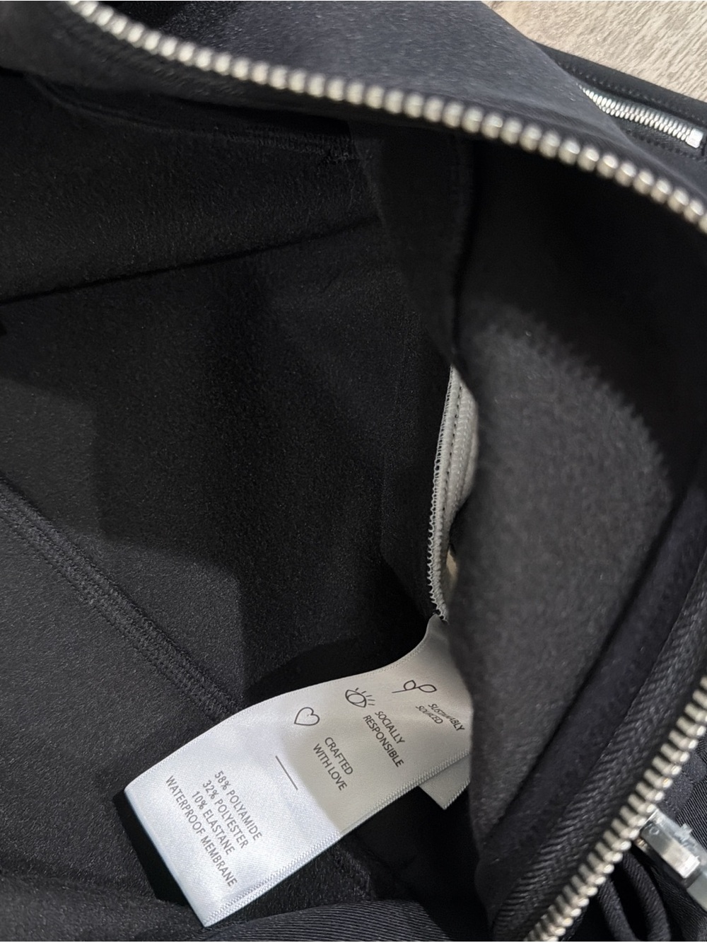 Cordova signature ski suit in Onyx NWT - Picture 8 of 10